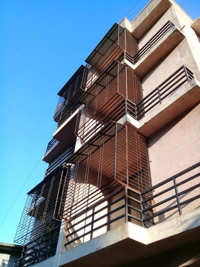 פנצ'גאני Belle-Vue Holiday Homes - 1Bhk Apartments מראה חיצוני תמונה